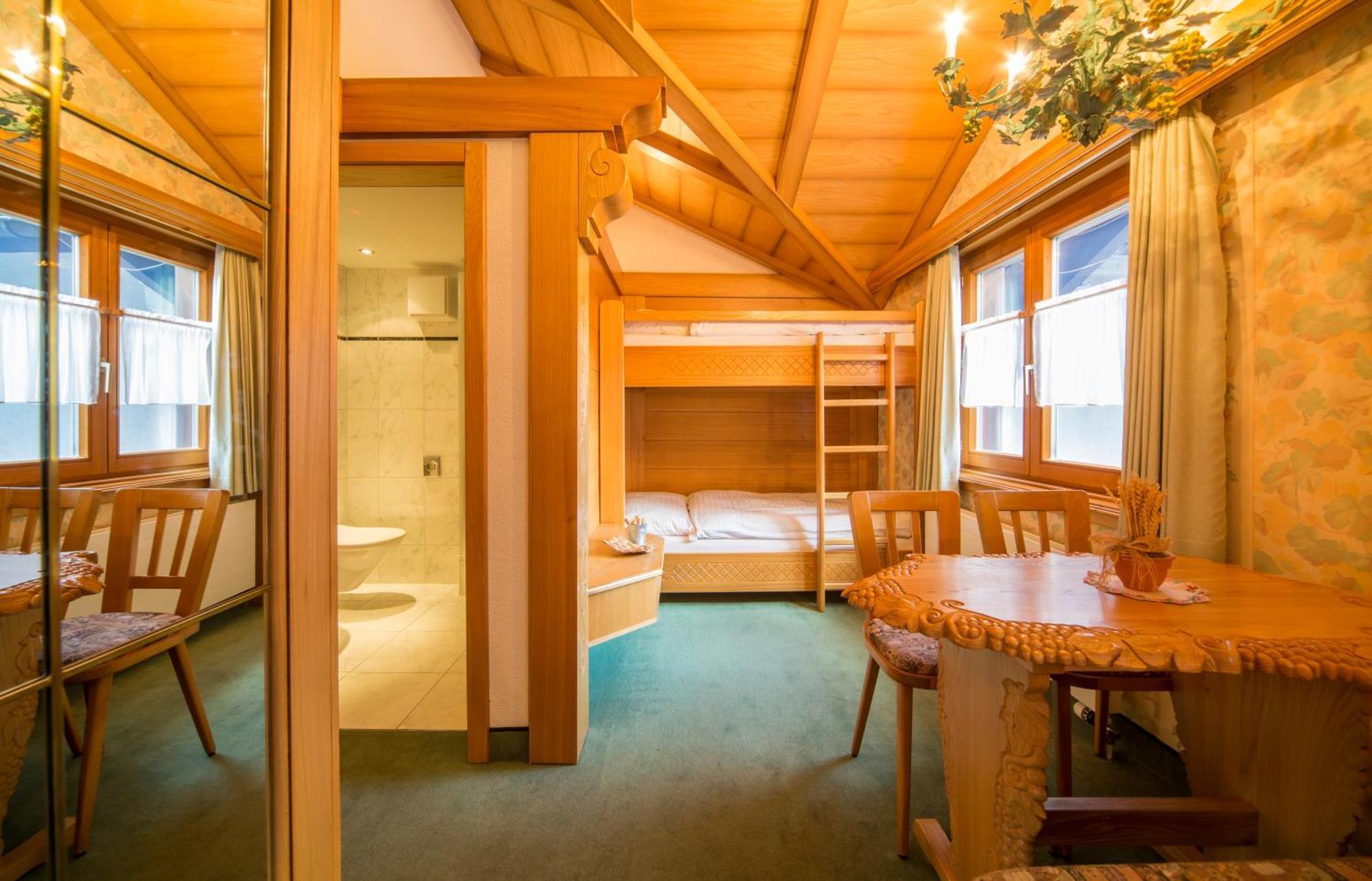 Hotel Olympia Saas-Almagell Kültér fotó