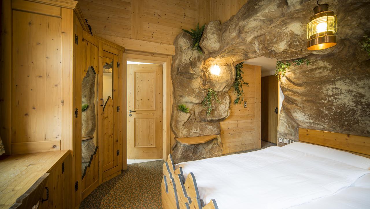 Hotel Olympia Saas-Almagell Kültér fotó
