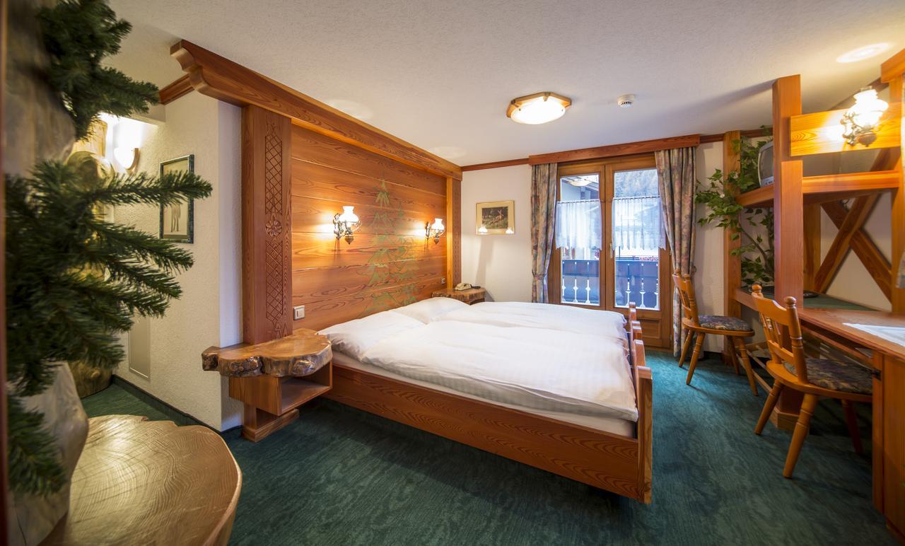Hotel Olympia Saas-Almagell Kültér fotó